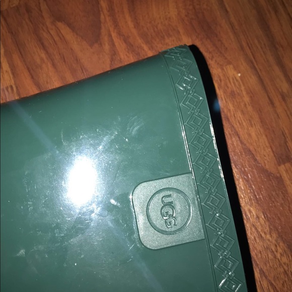 Ugg rain boots - Picture 3 of 4